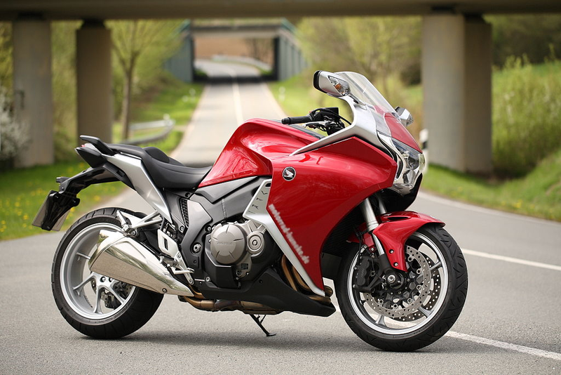 Illustration for article titled Motorbikes aren't my thing...